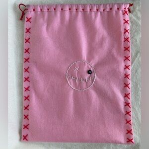 Houseof Mua Mua Retro Felt Bag